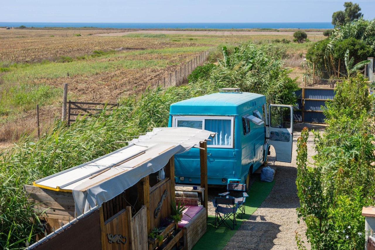 Jabuti Autocaravana Con Porche Y Aparcamiento Cadiz Luaran gambar